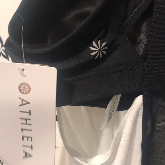 ❌Athleta hullabaloo support top - Picture 3 of 5